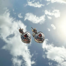 Load image into Gallery viewer, Kiki Earrings
