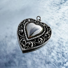 Load image into Gallery viewer, Valentina Pendant
